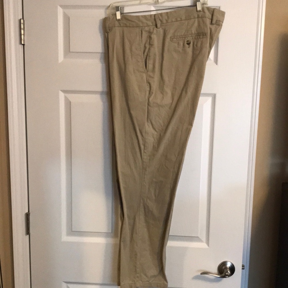 Old Navy Men’s Khaki Chino Ultimate Slim Pants - Gently Worn/Smoke Free